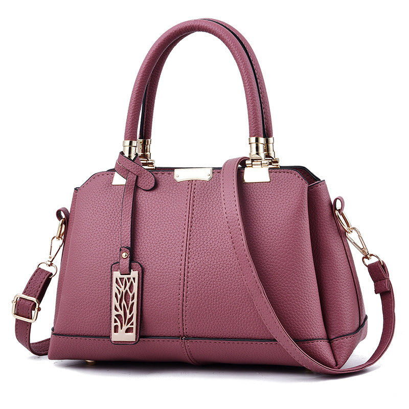 The Regal Elegance Handbag – Where Luxury Meets Modern Sophistication