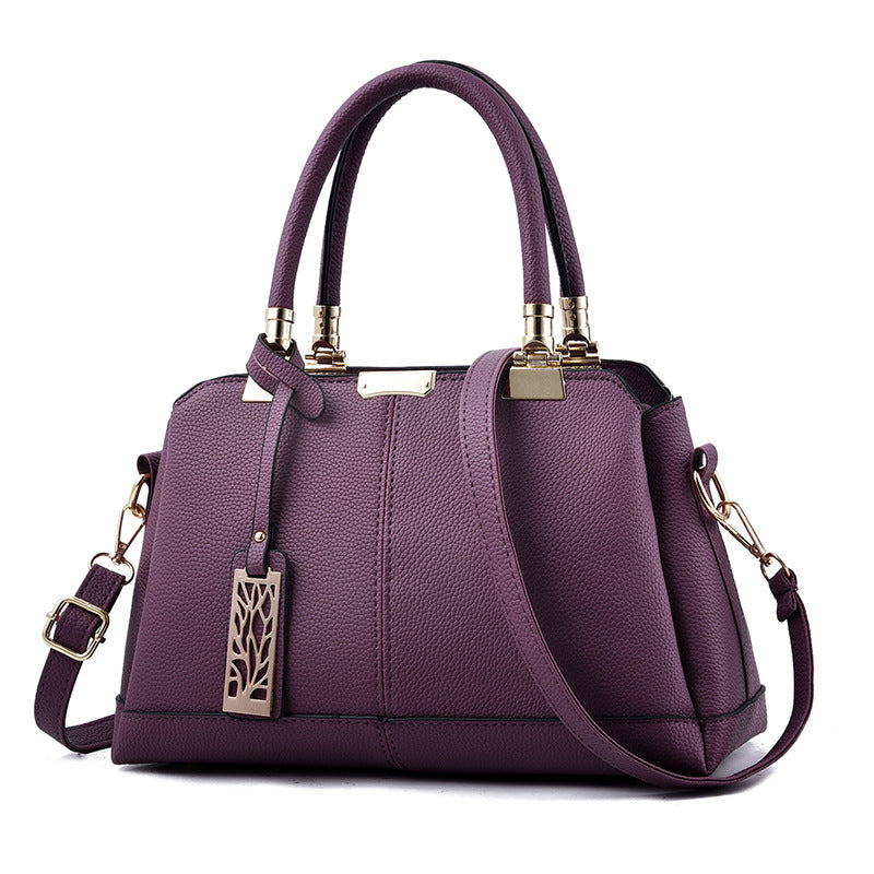 The Regal Elegance Handbag – Where Luxury Meets Modern Sophistication