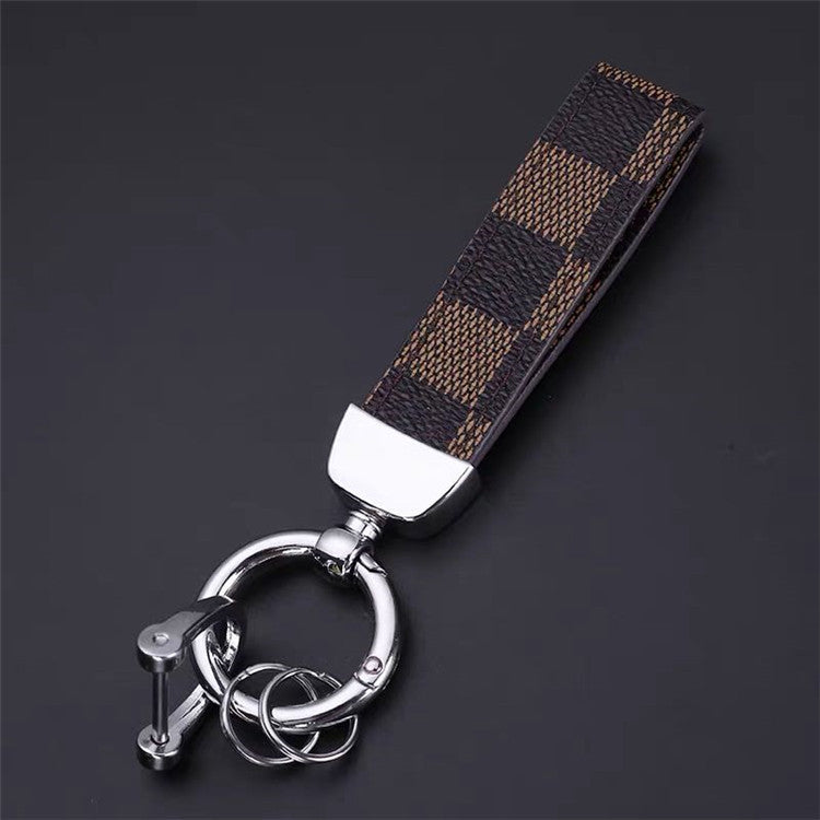 Luxury Leather & Metal Keychain – A Statement of Sophistication