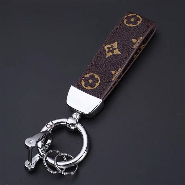 Luxury Leather & Metal Keychain – A Statement of Sophistication