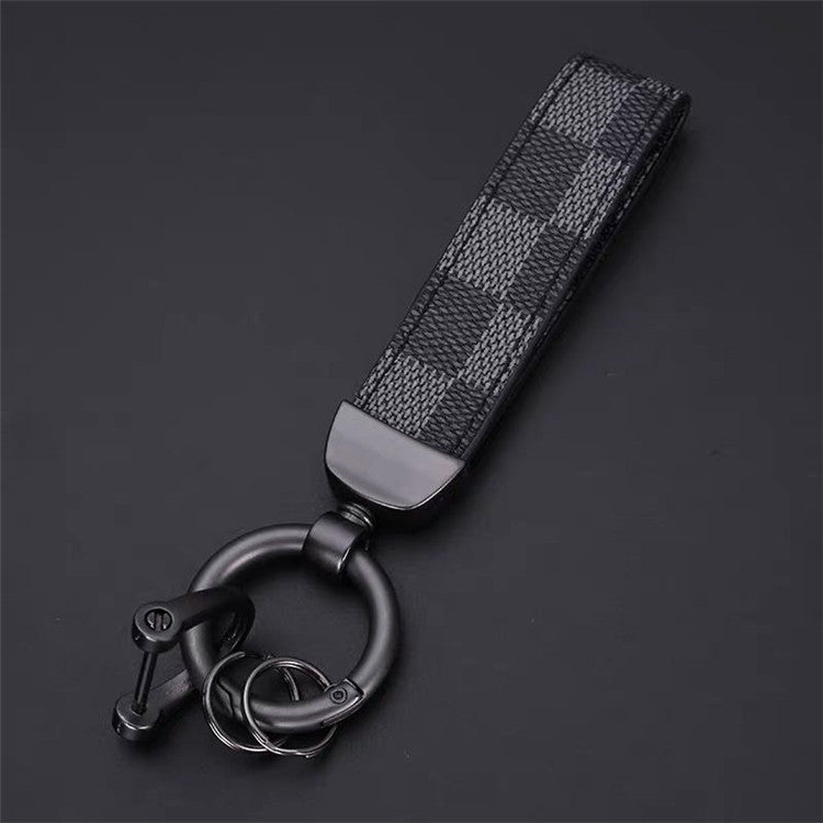 Luxury Leather & Metal Keychain – A Statement of Sophistication