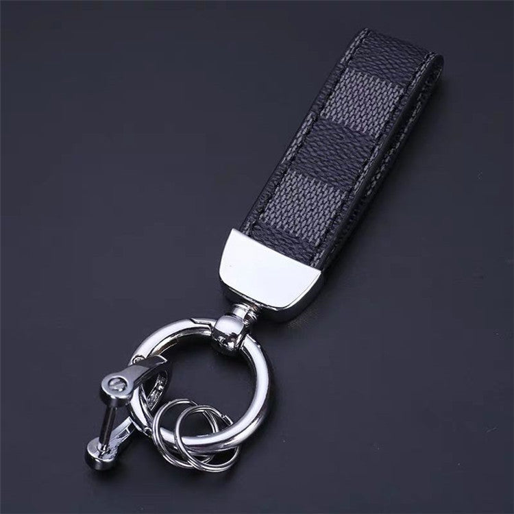 Luxury Leather & Metal Keychain – A Statement of Sophistication