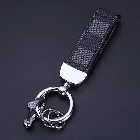 Luxury Leather & Metal Keychain – A Statement of Sophistication